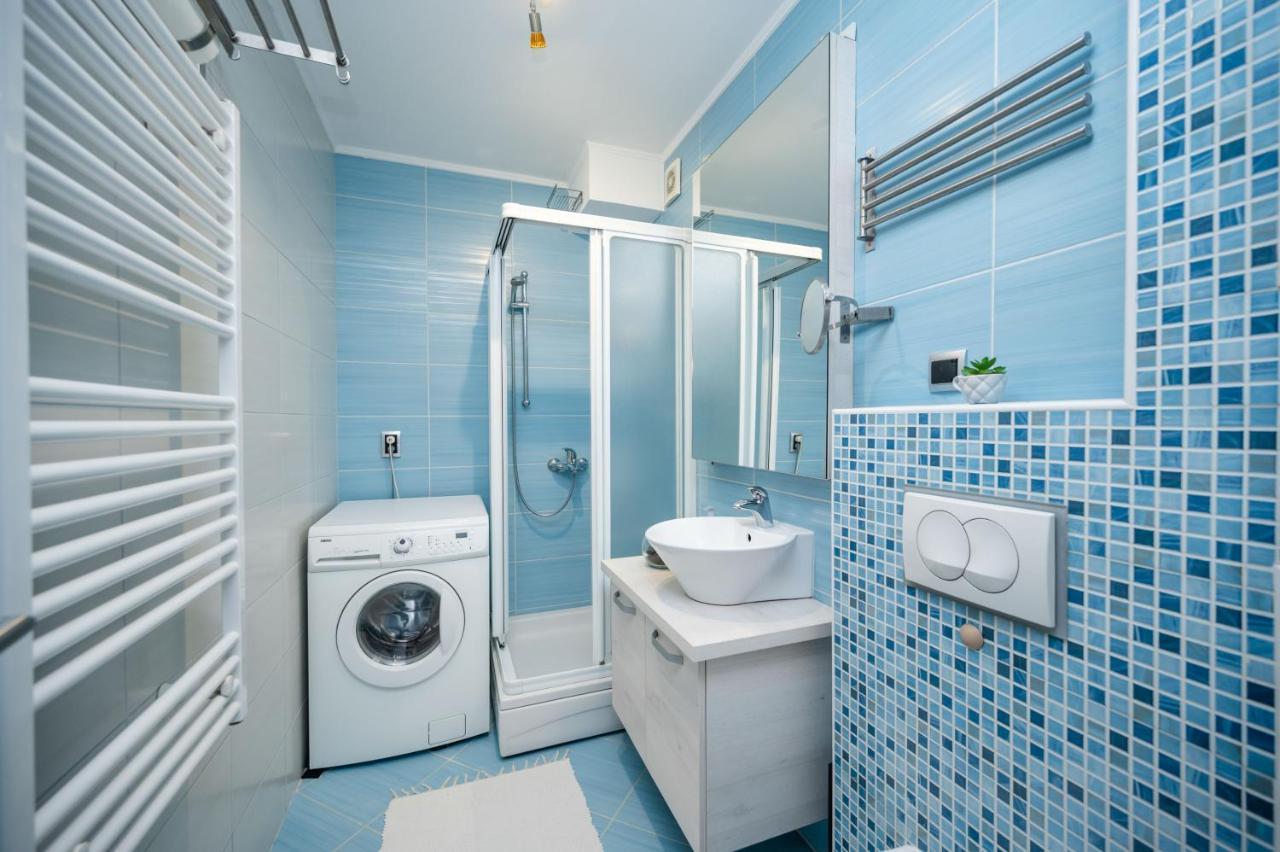 Bright 1Bdr Apartment In The City Center 塞拉耶佛 外观 照片